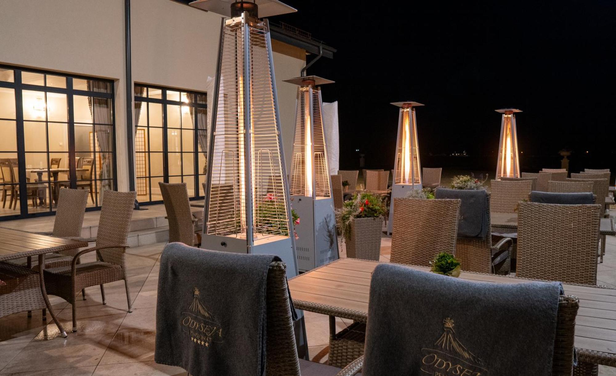 Boutique Odyseja & Spa Ciechocinek Exterior foto Gas patio heater